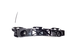 Rear bumper bracket - 5256253010