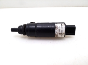 AUDI A6 C5 (1997–2005) Front headlight washer motor 3B0955681A - 2