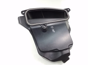 Mercedes Benz R-Class 251 (2006–2017) Innenraumluftfiltergehäuse A2518300040 - 2