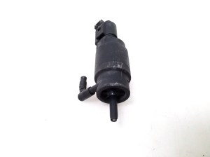 AUDI A6 C5 (1997–2005) Front windshield washer pump 1J5955651 - 2