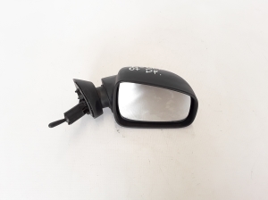  Side mirror and its details 