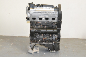 AUDI A4 B9 (2015–2026) Motor