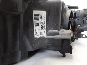 RENAULT Laguna II (2001–2007) Scheinwerfer vorne 7701048931 - 2