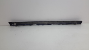 Mercedes Benz C-Class 203 (2000–2007) Tagumise kaitseraua iluliist A2038852921 - 2