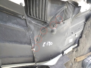 Mercedes Benz R-Class 251 (2006–2017) Motorabdeckung A6420100167 - 3
