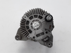 RENAULT Koleos (2007–2016) Alternator 23100JG71A - 2