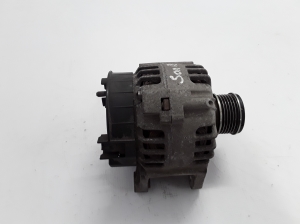 Dacia Sandero (2008–2012) Lichtmaschine 8200537415 - 3