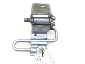 Volkswagen Touareg I (2002–2010) Rear side door lower hinge 7L0833411 - 2
