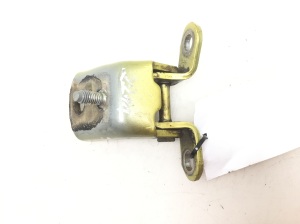 Volkswagen Golf V (2003–2009) Rear side door upper hinge - 2