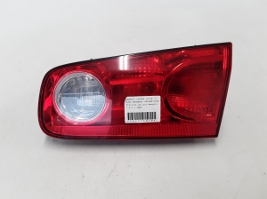 Tail light on trunk lid - 8200262111