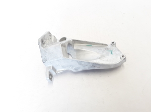   Muffler bracket  - 32202602 