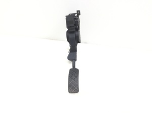 Akseleratora pedālis - 1J2721503H