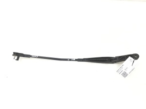  Windshield wiper blade 