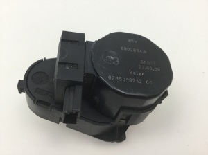 BMW X5 E53 (1999–2006) Salongi soojenduse klapi mootor 69026949 - 2