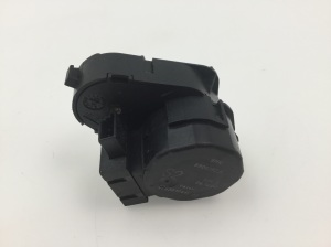 BMW X5 E53 (1999–2006) Salongi soojenduse klapi mootor 69002629 - 4