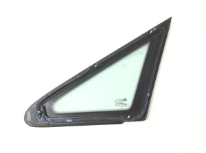 Opel Zafira A (1999–2005) Front body quarter glass 90579338 - 2