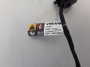 VOLVO S90 (2016–2026) Hood impact sensor 31688051 - 3