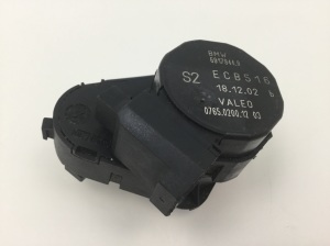 BMW X5 E53 (1999–2006) Stellmotor Heizungsklappe 69179449 - 2