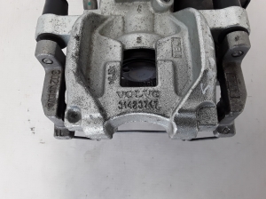  Rear brake caliper 