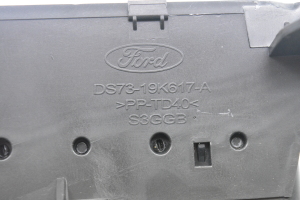 Ford Mondeo IV (2007–2015) Dashboard air vent grilles DS7319K617A - 2