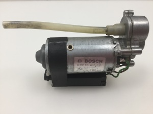 Stellmotor Lenksäulenverstellung - 67646903945 