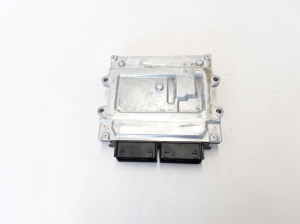 VOLVO S90 (2016–2026) Engine control unit 31459914 - 3