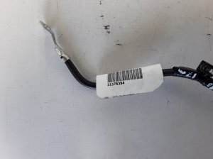  The cable is minus 