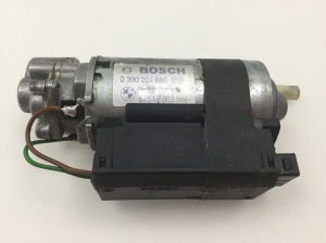 BMW X5 E53 (1999–2006) Stellmotor Lenksäulenverstellung 67646903946 - 2