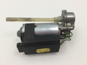 Stellmotor Lenksäulenverstellung - 67646903946 