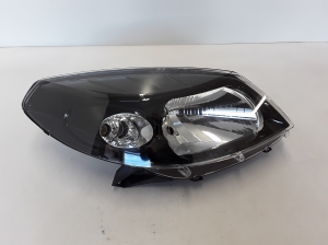 Headlight - 8200526422
