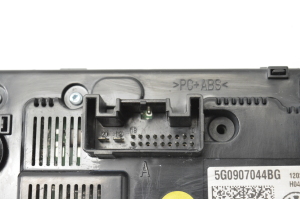 Volkswagen Passat B8 (2014–2023) Heater control panel 5G0907044BG - 4