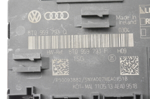 AUDI A4 B8 (2007–2016) Esiukse juhtplokk 8T0959793Q - 3