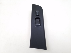 Opel Frontera B (1998–2004) Front door glass switch 9971745862 - 3