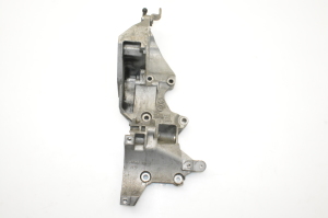 Volkswagen Passat B7 (2010–2014) Support de compresseur de climatisation 03L903143Q - 4