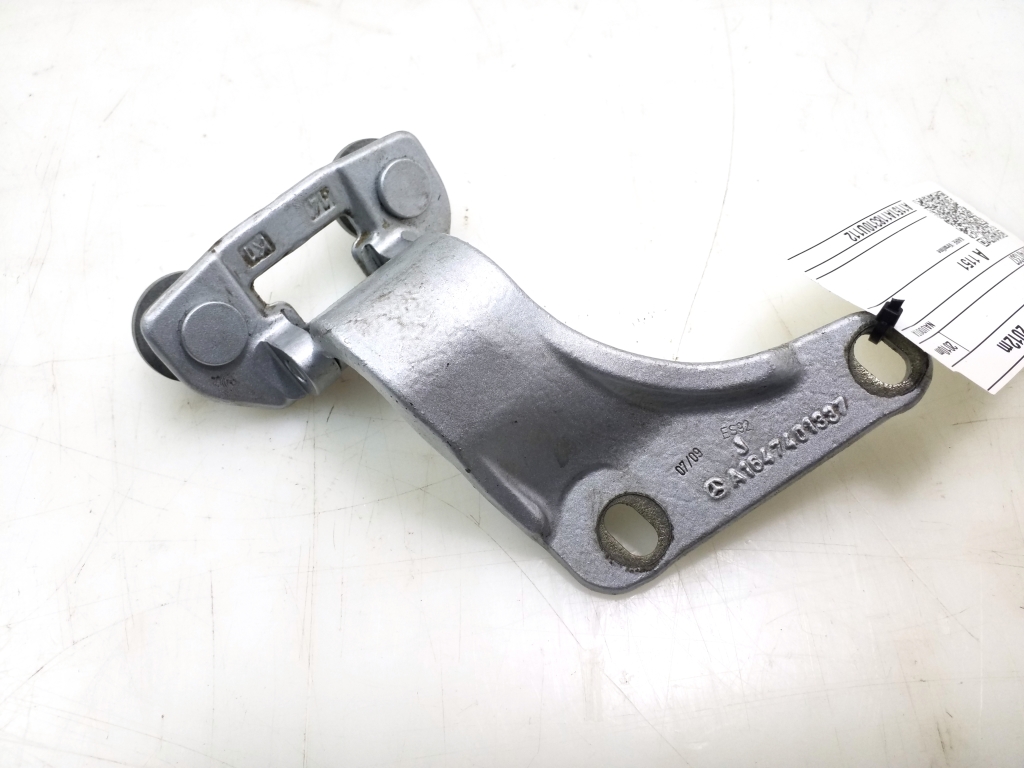 MERCEDES-BENZ GL-Class X164 (2006-2012) Kreisās puses bagāžnieka eņģe A1647401337 20988790