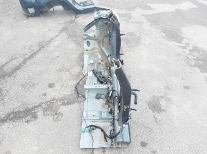 VOLVO V90 (2016–2026) Front outrigger 31675856 - 2