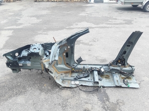 VOLVO V90 (2016–2026) Front outrigger 31675856 - 4