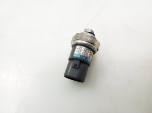 LEXUS RX (2003–2009) A/C condenser sensor - 2