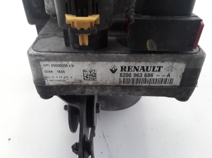 Dacia Sandero (2008–2012) Elektrische Servopumpe 8200963686 - 4