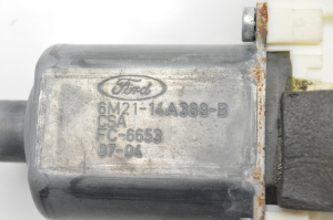 Ford Mondeo IV (2007–2015) Front door window regulator motor 6M2114A389B - 4