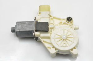 Ford Mondeo IV (2007–2015) Front door window regulator motor 6M2114A389B - 5