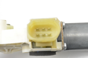 Ford Mondeo IV (2007–2015) Front door window regulator motor 6M2114553B - 4