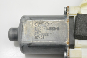 Ford Mondeo IV (2007–2015) Front door window regulator motor 6M2114553B - 5