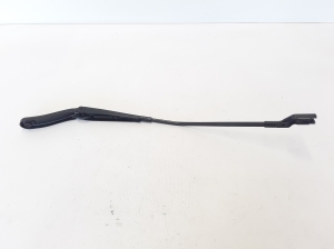  Windshield wiper blade 