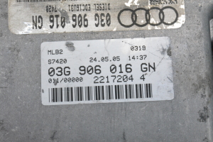 AUDI A4 B7 (2004–2008) Engine control unit 03G906016GN - 3