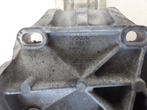  Generator holder 