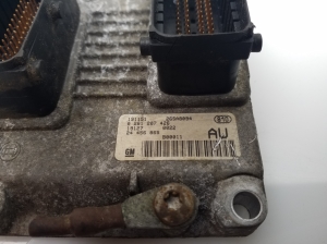 Opel Corsa C (2000–2006) Motorsteuergerät 24456865 - 2