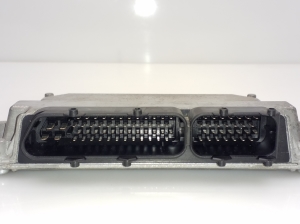 Skoda Fabia MK 2 (2007–2014) Engine control unit 03E906023B - 3
