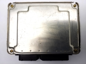 Volkswagen Passat B5 (1997–2005) Motorsteuergerät 038906019EH - 3