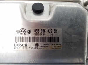 Volkswagen Passat B5 (1997–2005) Motorsteuergerät 038906019EH - 4